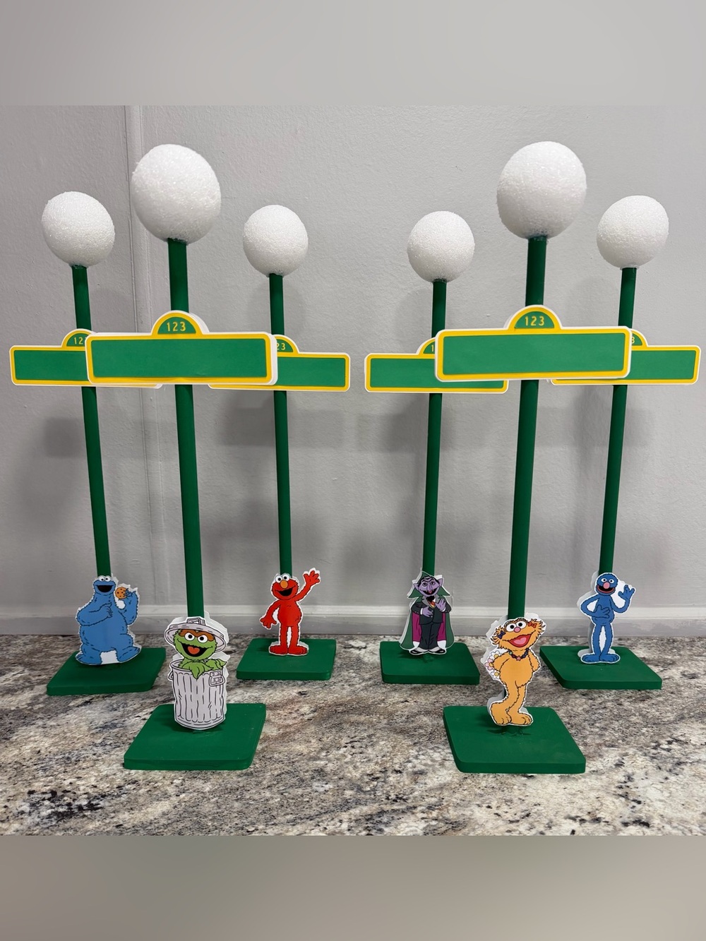 Sesame Street Lamppost Centerpiece’s